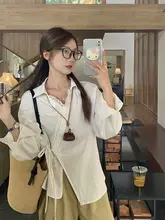 不規則デザインのレーストリム付き翻領シャツ【長袖・女性用】