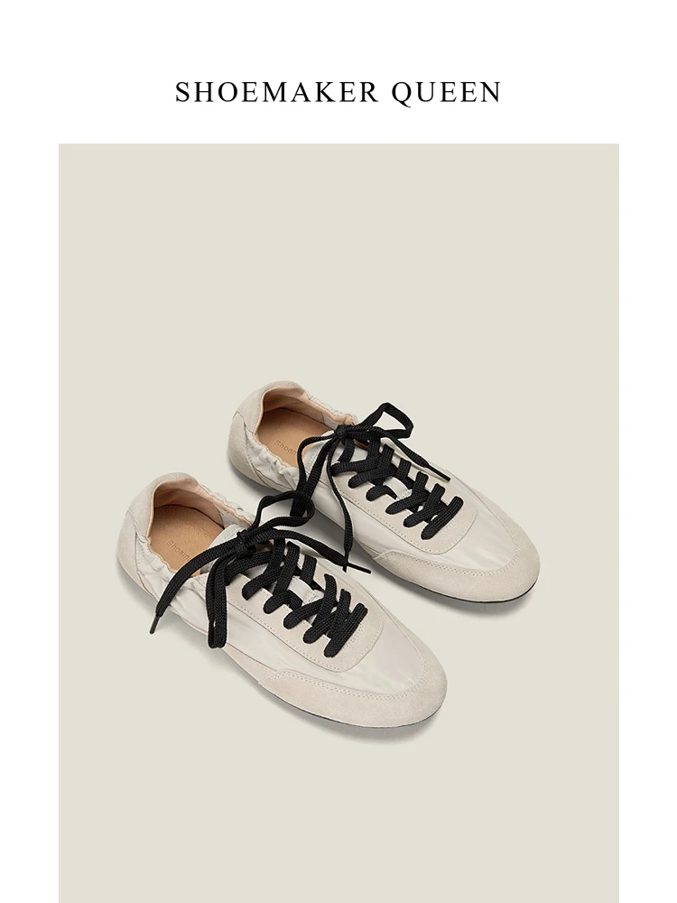 レースアップフラットシューズの履き心地と実用性：Shoemaker Queenの鹿皮素材アスレチックシューズを徹底分析