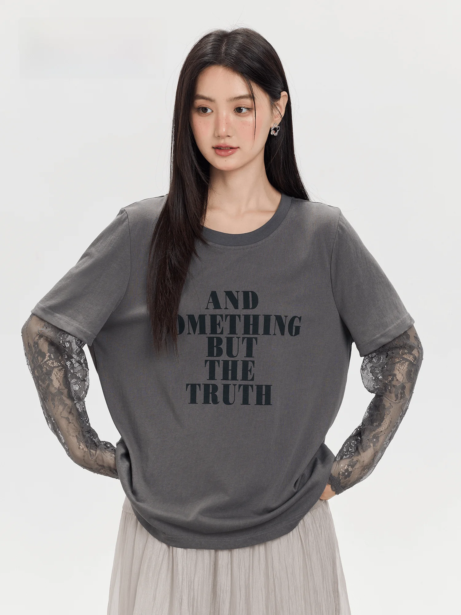 通勤の夏、Tシャツの下に着る長袖はどんなものにしよう？
