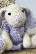 クローイ小兎のDIY編み物キット【紫色スカート・素材パック】