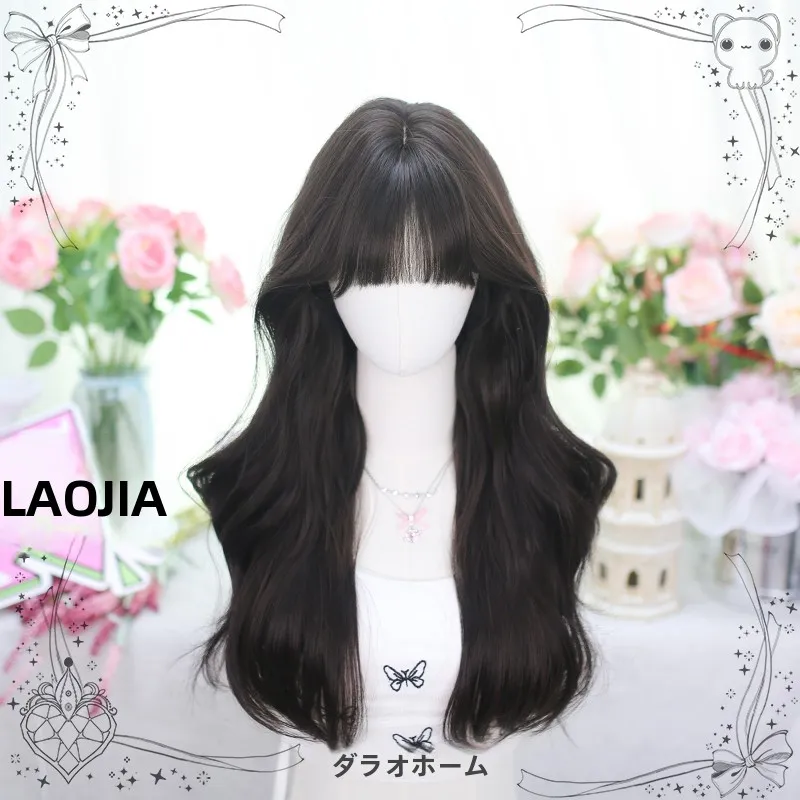 ロリータ風ロングカールウィッグ：アニメキャラクター風の全頭タイプで実現するヘアアレンジの自由