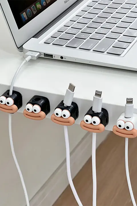 マグネット式ケーブルホルダー【デスク用・壁掛け・スマホ充電ケーブル収納】