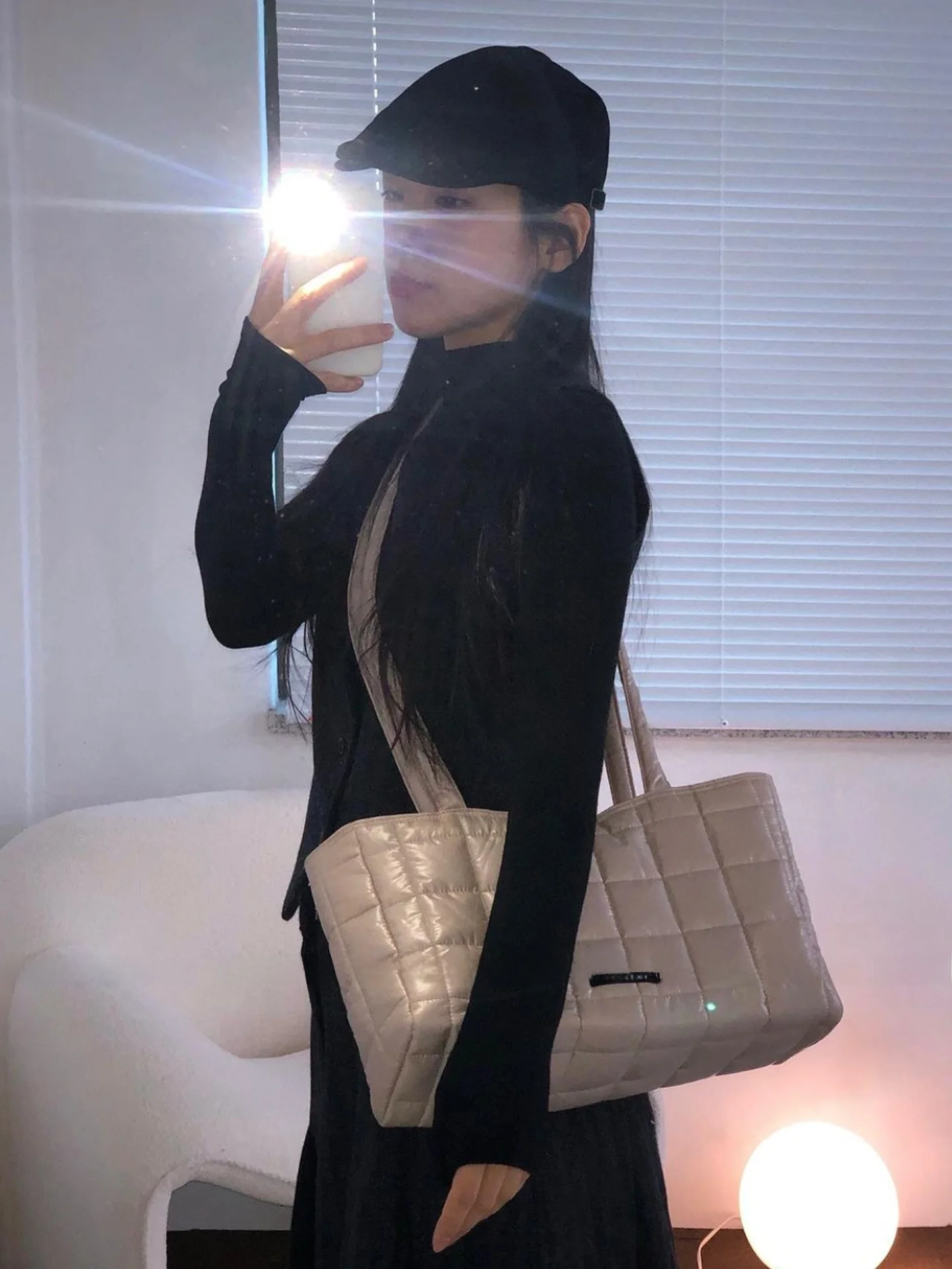 黒いベレー帽はどんなファッションに似合うのか？