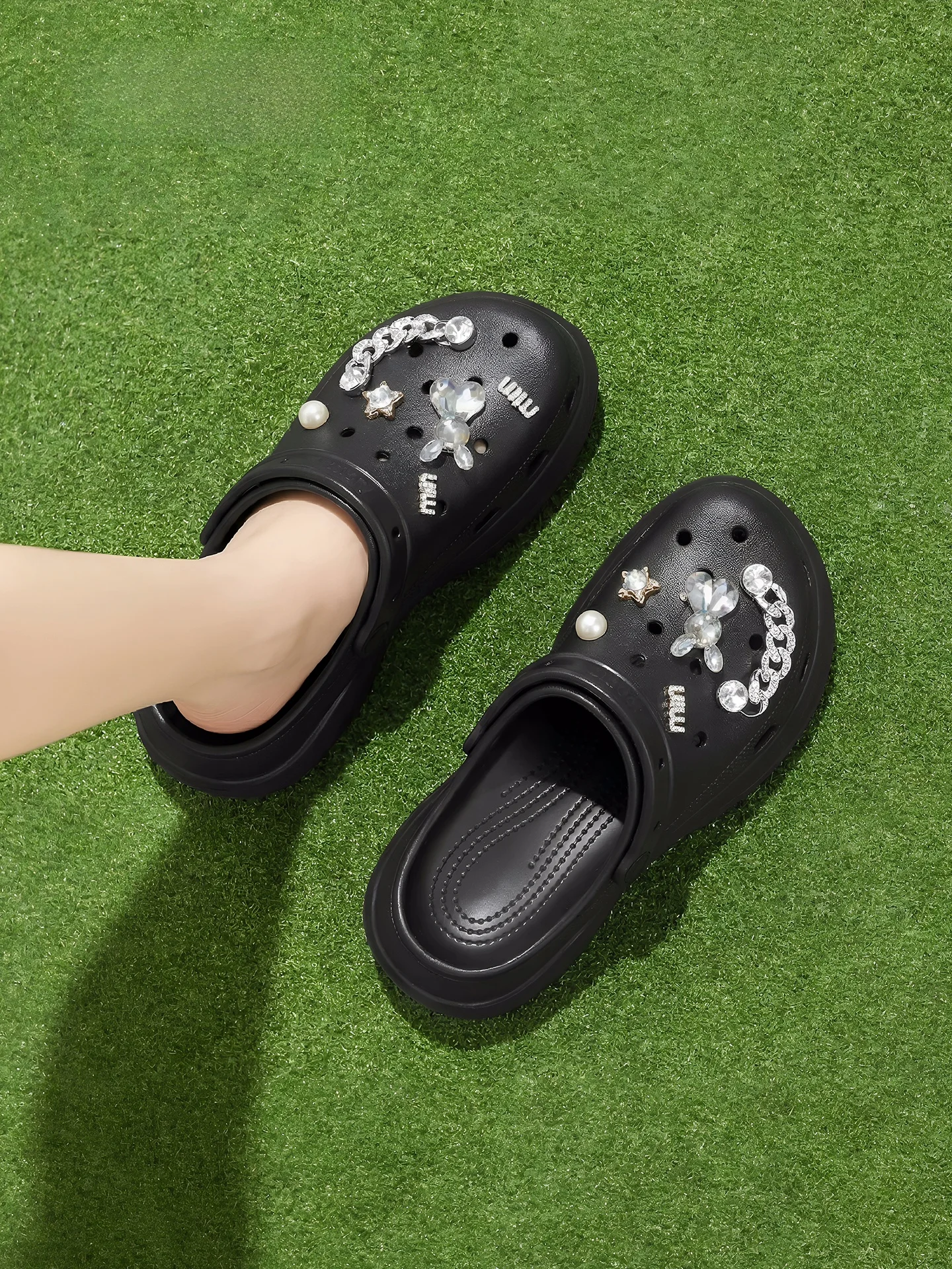 アウトドアサンダル Agsdon 厚底メッシュサンダル：通気性と防滑性を重視した女性向けデザイン