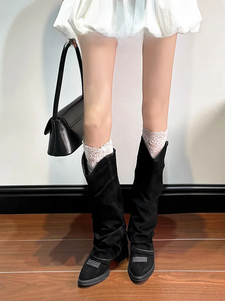 羊皮製の高級感あふれる長筒ヒールブーツ：女性向けの高跟デザインと四季通用性を徹底解説