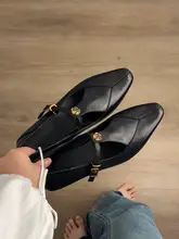 牛革製 アンクルストラップの浅口ハイヒール【ブラック・フラワーリボン・レトロデザイン・太ヒール】