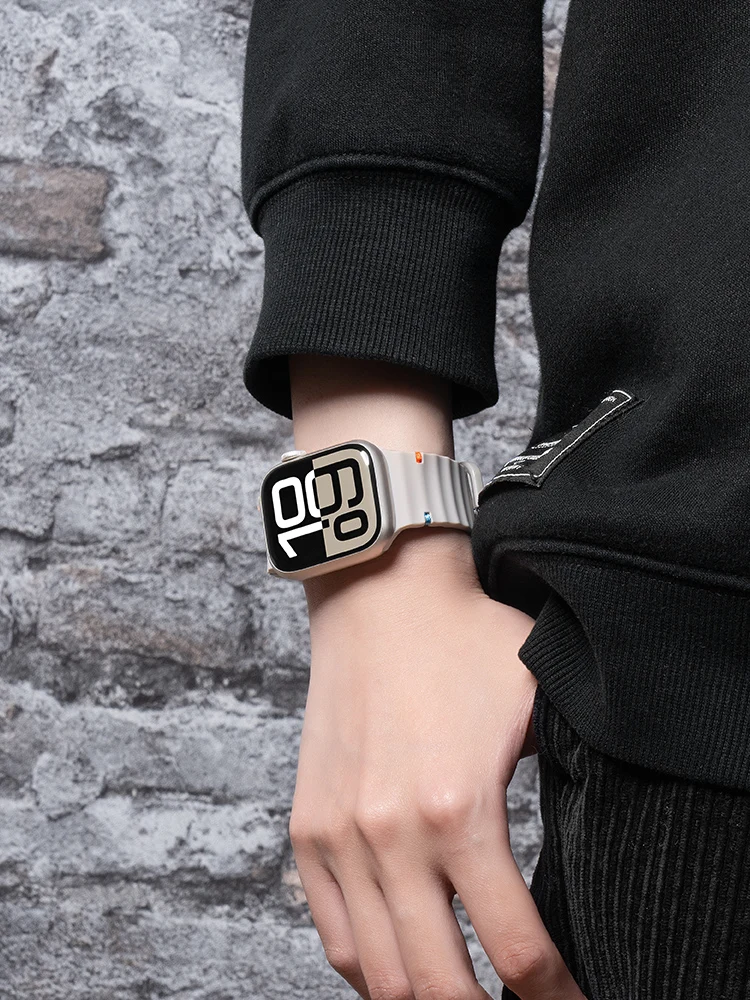 AirPods と Apple Watch で過ごす日常を彩る、その「腕時計バンド」はどんなもの？