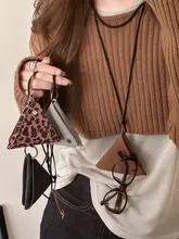 三角形メガネクリップ付きペンダントネックレス【女性用・ロング・マルチファンクション・ヴィンテージデザイン】