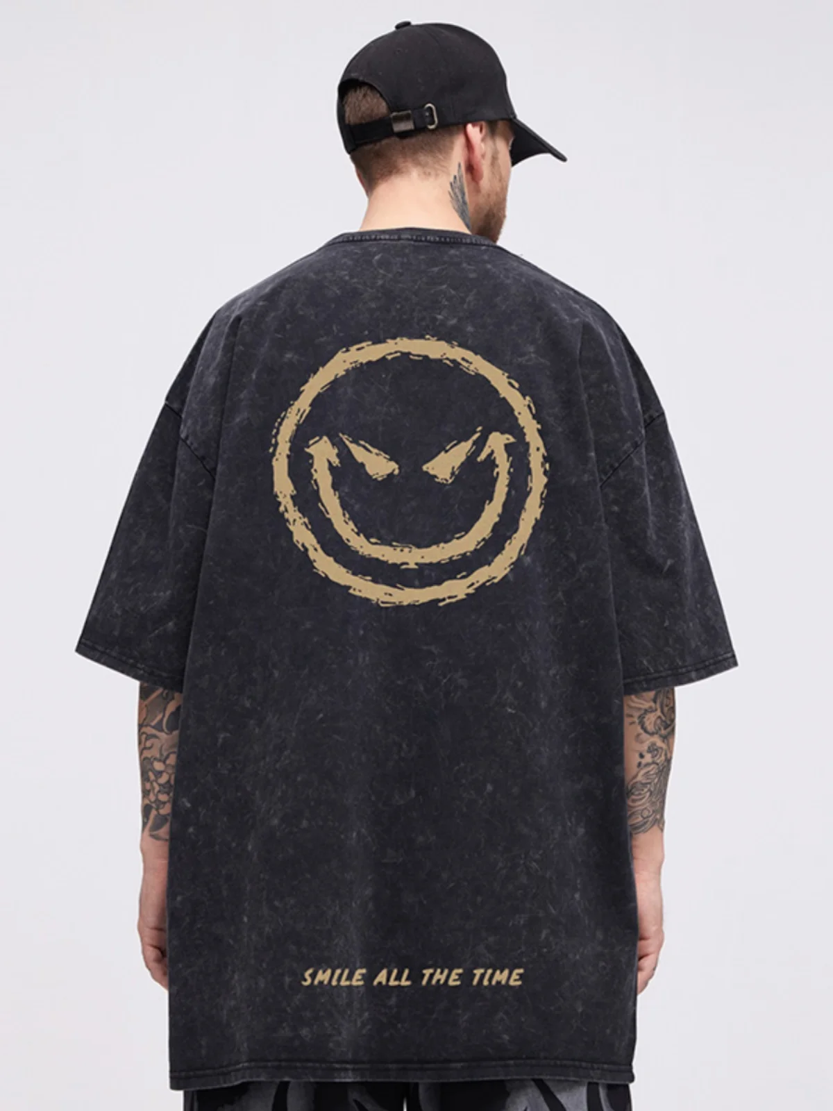 黒Tシャツの色落ちを防ぐためのビンテージ加工コットンTシャツガイド