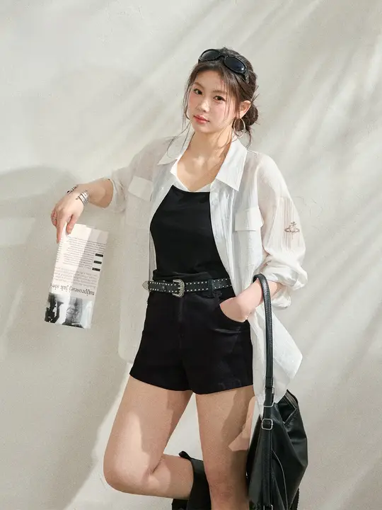 黒のキャミソールとショートパンツのセットアップ【シフォン製・女性用・体型カバー】（セットアップ対応）