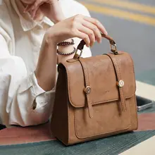 秋冬に最適なデザイン！女性用リュックサック【多機能・斜めがけ・ハンドバッグ対応】