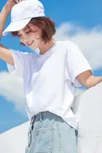 白色の愛心刺繍入り男女兼用シームレスコットンTシャツ【ゆったりフィット・短袖】