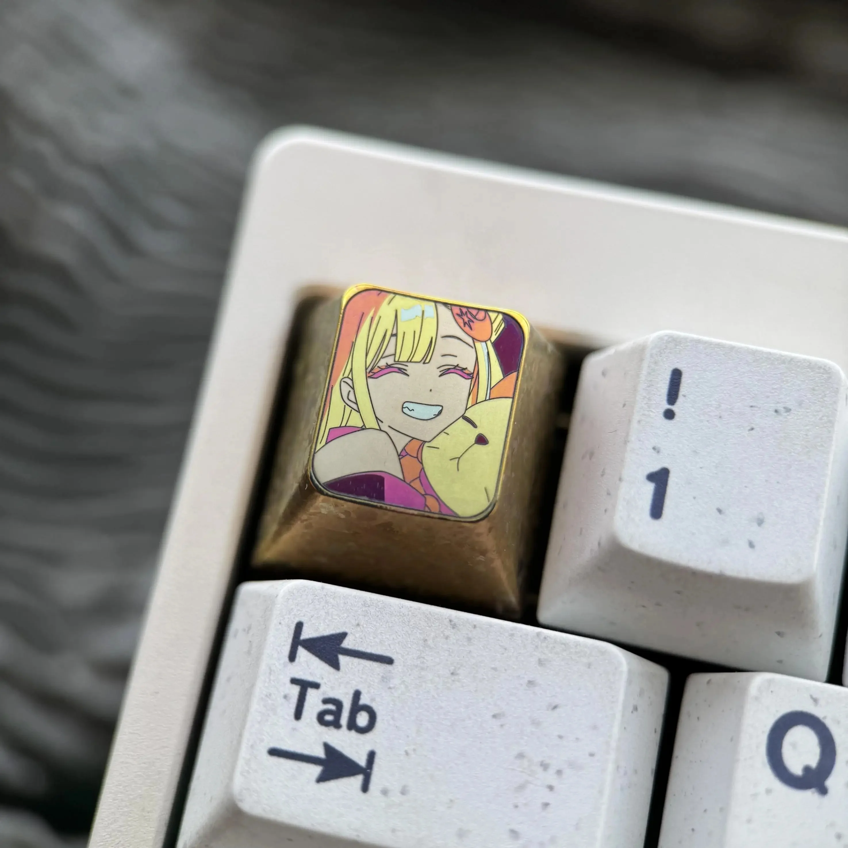 Bluetoothキーボード かわいい ってどう選ぶ？輝夜姫デザインのチタンキーボードが注目する理由