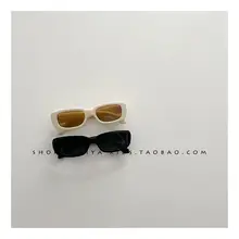子供用レトロサングラス【個性的なデザイン・フォト撮影用・四角いフレーム・女の子向け】