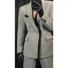 高級感あるダブルカラーのスリムフィットスーツ【感あるデザイン・パンツ付き】（セットアップ対応）