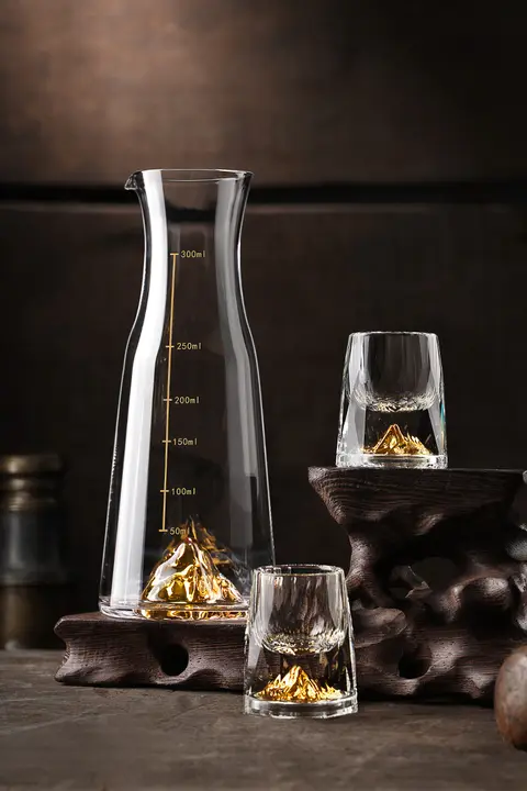 白酒杯 分酒器 セット 小型 クリスタルガラス 創造的 ゴールド箔