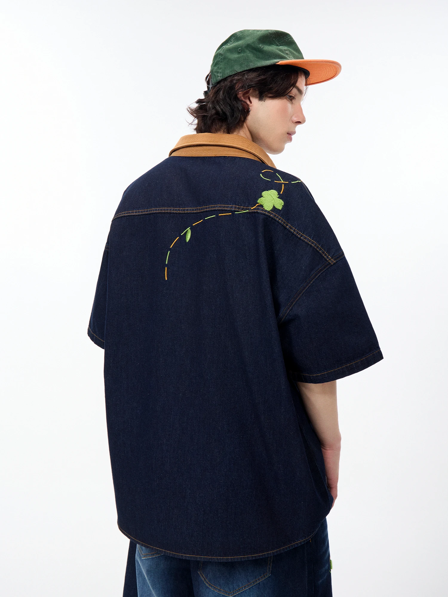 復古風ウォッシュ加工刺繍入りデニムシャツ：夏用ゆったりシルエットの実用性とデザイン選定ガイド