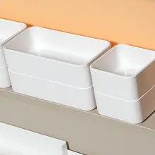 白色プラスチック製バスルーム用ミラーキャビネット収納ボックス【化粧品・口紅・スキンケア用品用・細長い収納ラック】