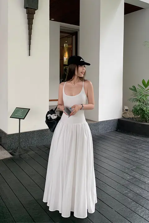 高級感あるデザイン！スリーブレスAラインロングドレス【春夏用・パネルデザイン】