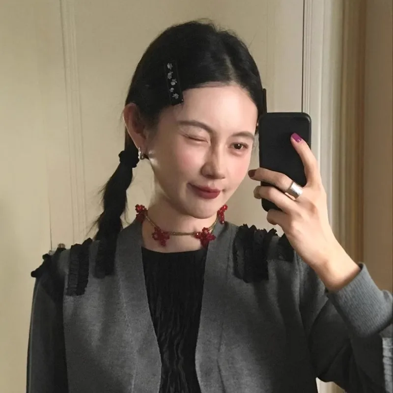 ヘアアクセ ボブ用の朝顔デザインヘアクリップ：民族風の花飾りがサイドバングに最適な理由