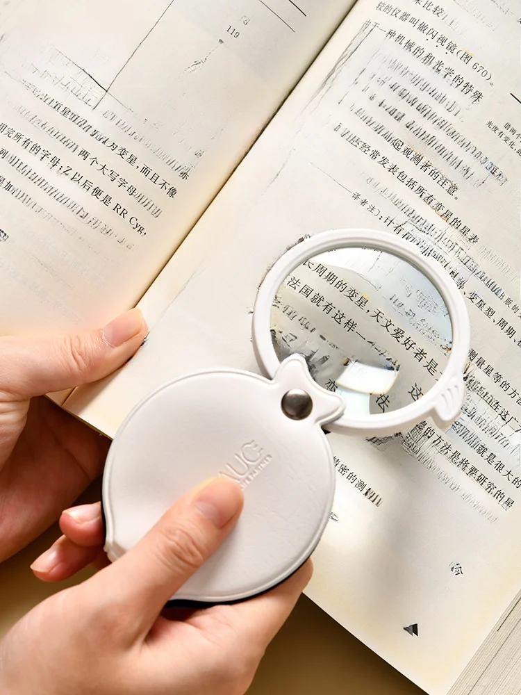 スマホ拡大鏡 おすすめ4選：どんなもの？使いやすさや精度を徹底比較