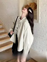 シンプルな白のショートジャケット【女性用・春秋・バイクスタイル】（セットアップ対応）