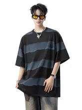 カジュアルなデザイン！アメリカンストライプ 半袖Tシャツ【ユニセックス・綿100%・ゆったりフィット】