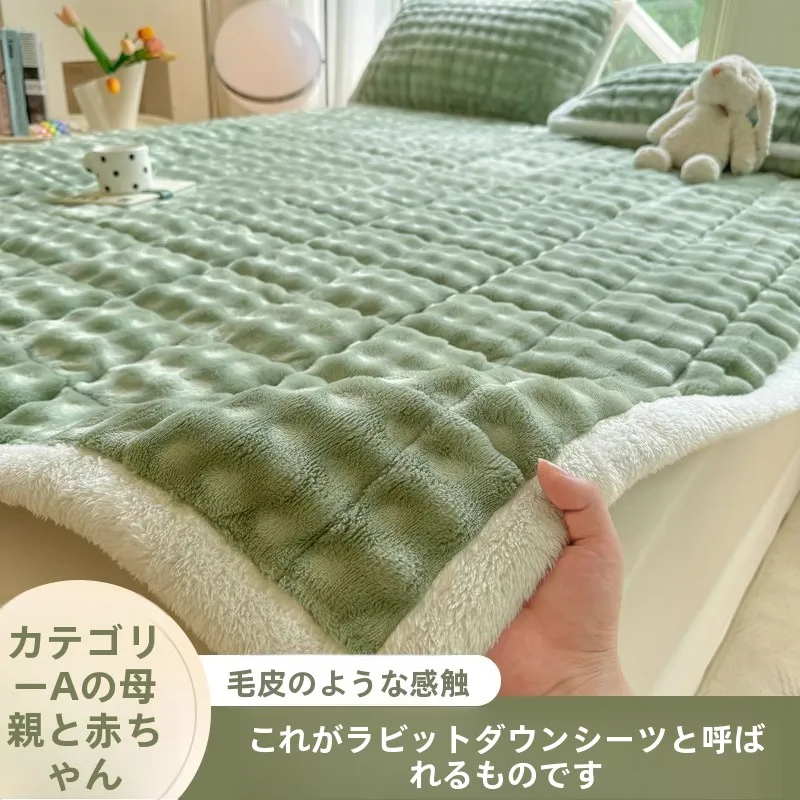 うさぎ毛フリーススプレッド：冬用保温ベットパットの実用性とサイズ選定ガイド