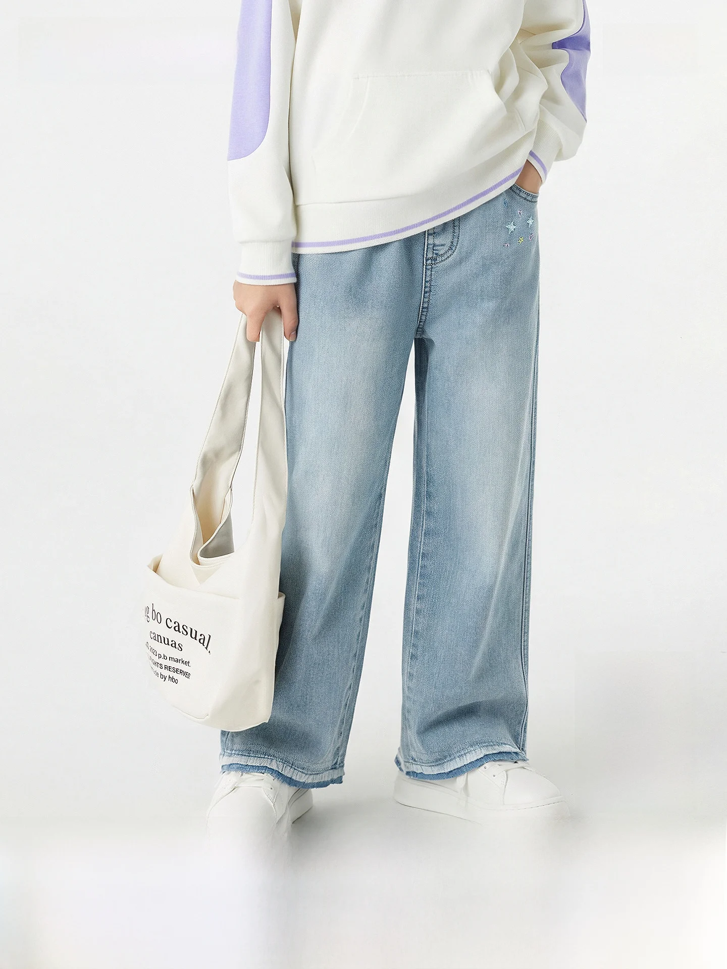 春先に着るデニムパンツは、どう選ぶ？