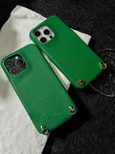 クラシックなエメラルドグリーンのレトロ風iPhone16ProMax用ケース【リザード皮風・リング付き・金銀の掛け穴・ハードシェル】