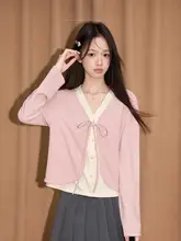 春秋用の短丈ピンクVネック長袖Tシャツ【リボンデザイン・レイヤード風】