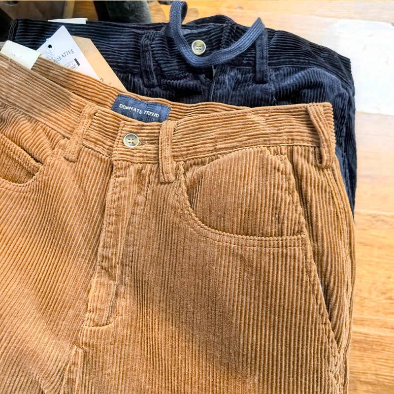 エッグパンツや水色パンツに悩むなら、このストレートチノパンツが救う！