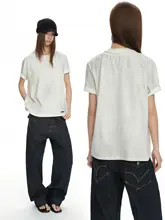 ヴィンテージ風ダブルレイヤーカラーデザインのショートスリーブTシャツ【女性用・アメリカンカジュアル・フィット】