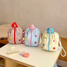 可愛いナプキン収納ポーチ【持ち運び便利・学生向け】
