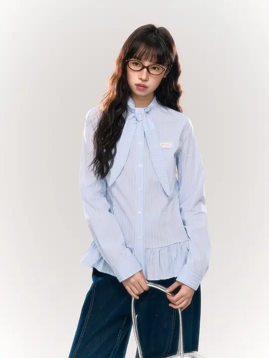 ストライプのフリル付きブラウス【デザインリボン・春夏秋冬対応】