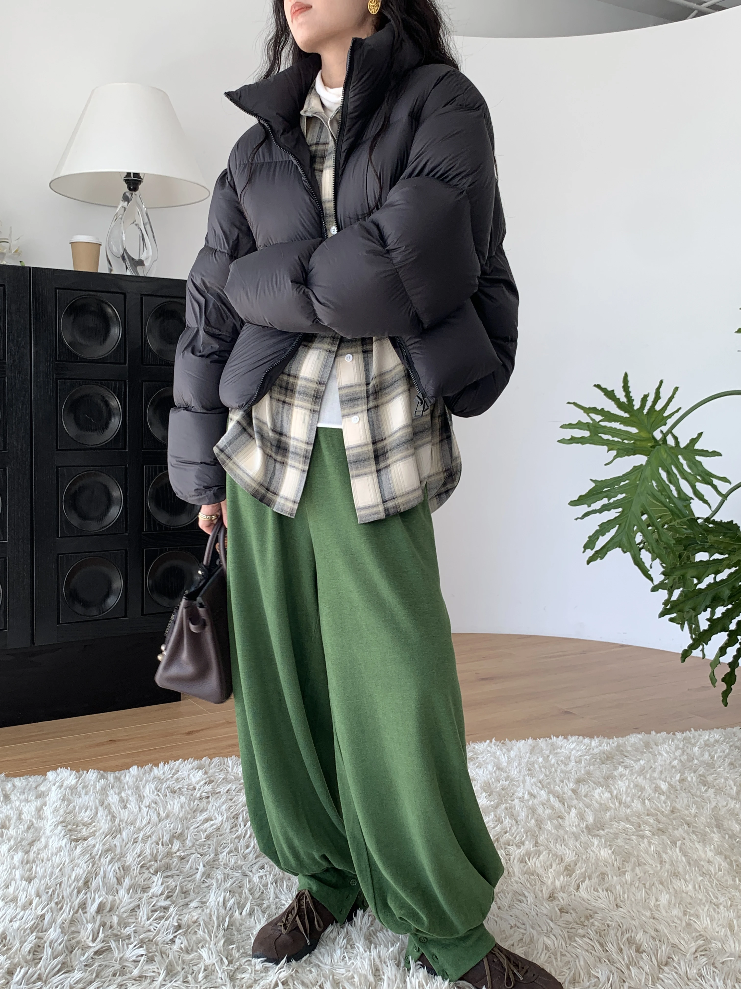 柄シャツ 古着 コーデ：オーバーサイズフランネルチェックシャツの実用性と着こなしのポイント