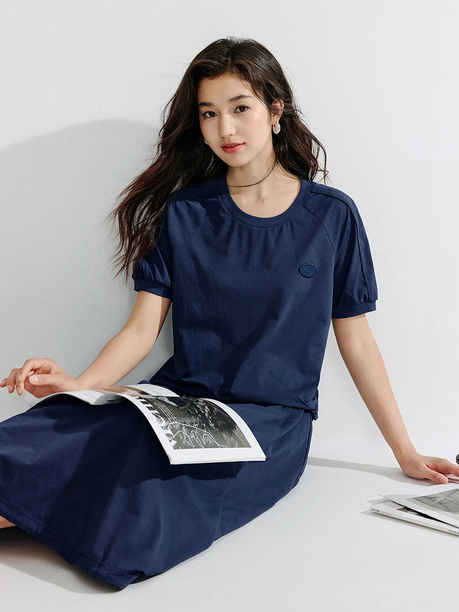 夏用のティーシャツとドローストリングスカート：通気性と女性向けデザインの実用性解析