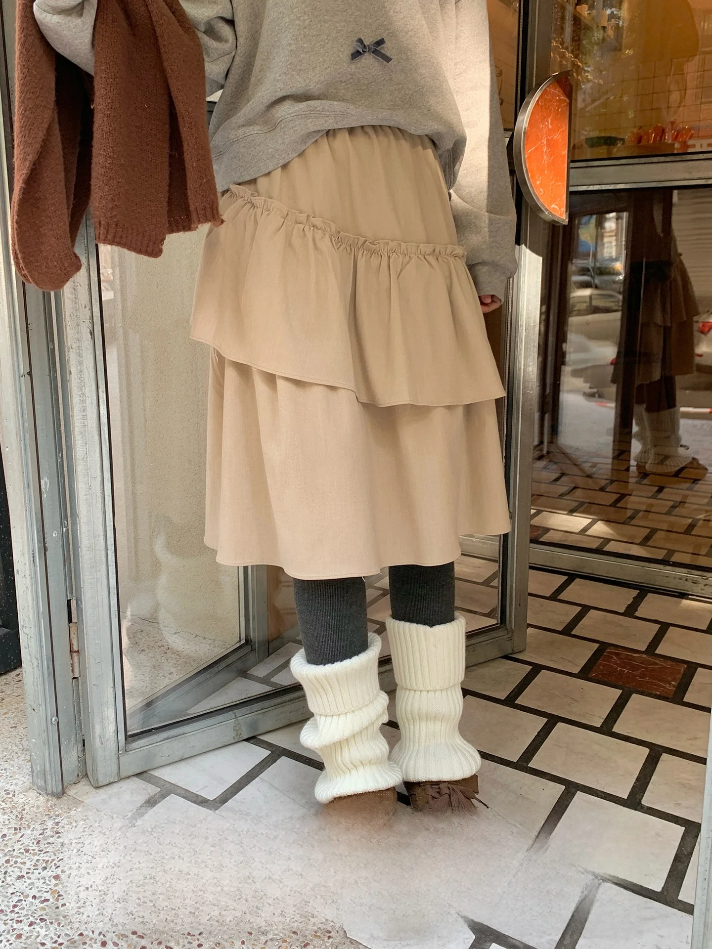 フレアスカート 膝上 フリルデザイン カジュアル ファッション