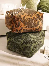 復古風の軽やかなデザイン！グリーンとブラウンの象柄座布団【リビング用・ラグ付き】