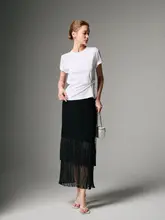 軽やかな透け感のAラインチュールスカート【泡立て生地・ウエストゴム・フレアデザイン】