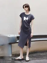 印花デザインのフリル袖高腰ドレープ不規則スリットワンピース【女性用・個性的なスタイル】