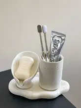 高級洗面所用歯ブラシホルダー【シンプルデザイン・北欧スタイル・歯磨き用品収納】