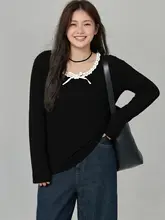 大きいサイズのフラワーレース付き女性用トップス【春用・ゆったりフィット・丸首デザイン】