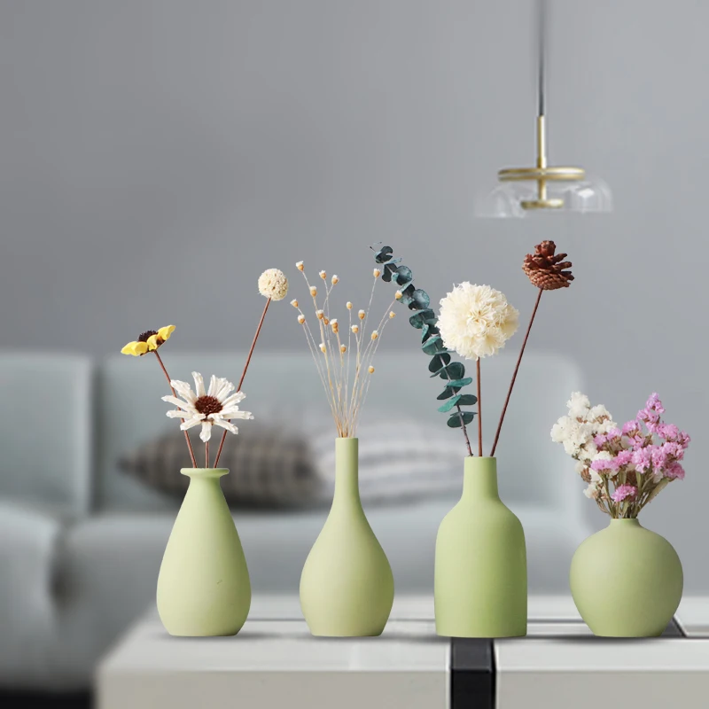 韓国インテリアを再現｜カフェ風部屋の作り方 - ミニ陶器花瓶のデザインと色調