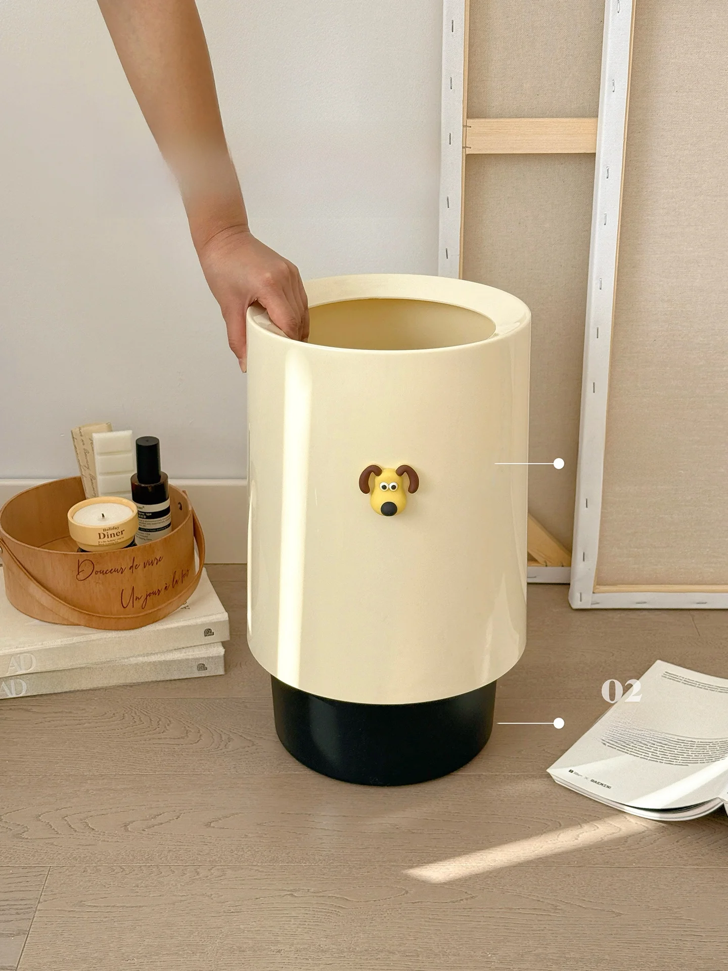 キッチン卓上ゴミ箱の見せる収納対策：クリーム風デザインの12L大容量タイプが解決する実用性