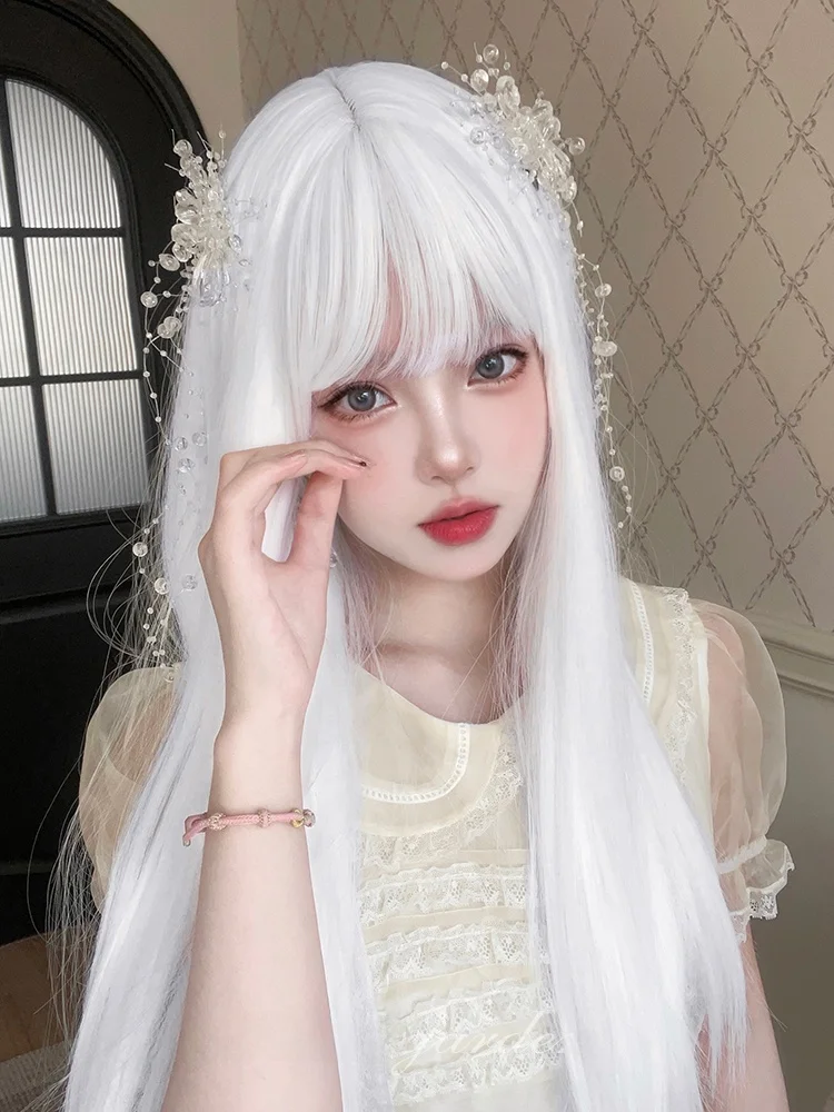 2026年ロブヘアアレンジとロングヘア ストレート 前髪ありのどちらがおすすめ？