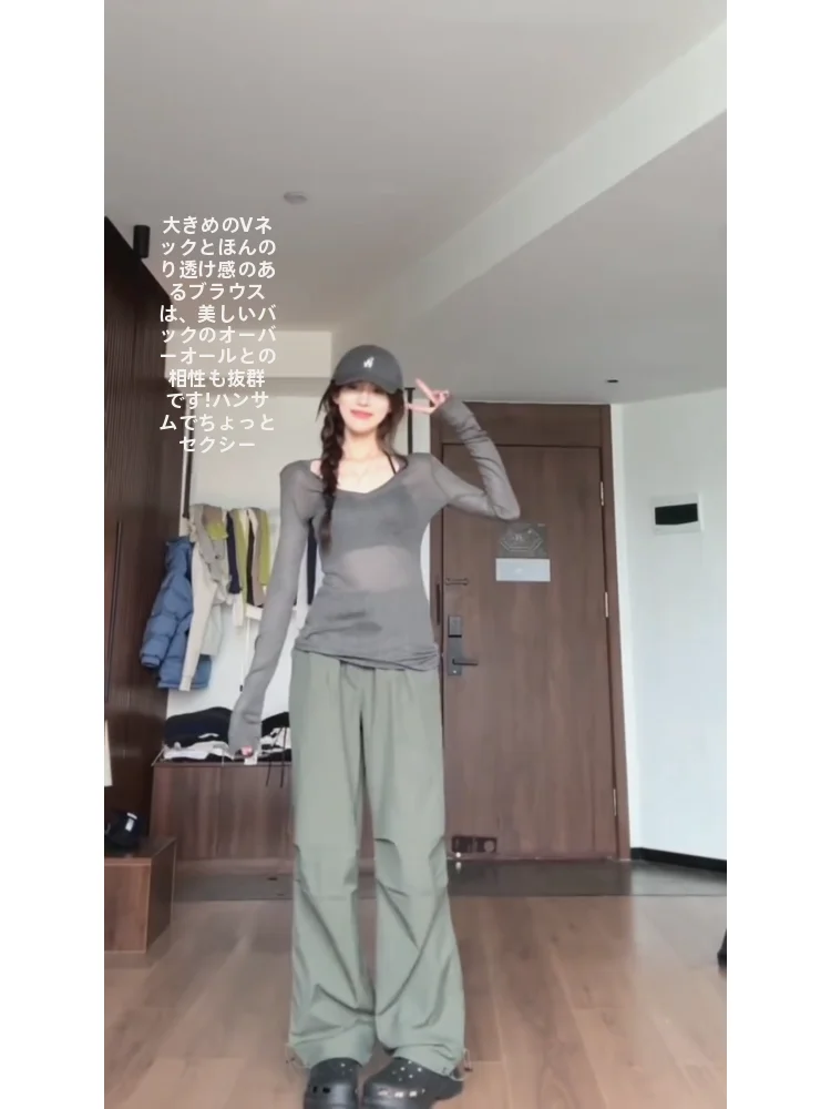 163センチの女性が通勤で悩む「トップスの選び方」は？
