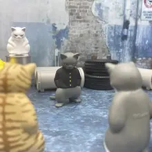 凶悪な表情の猫フィギュア【かわいい置物・つむぎ座りポーズ】