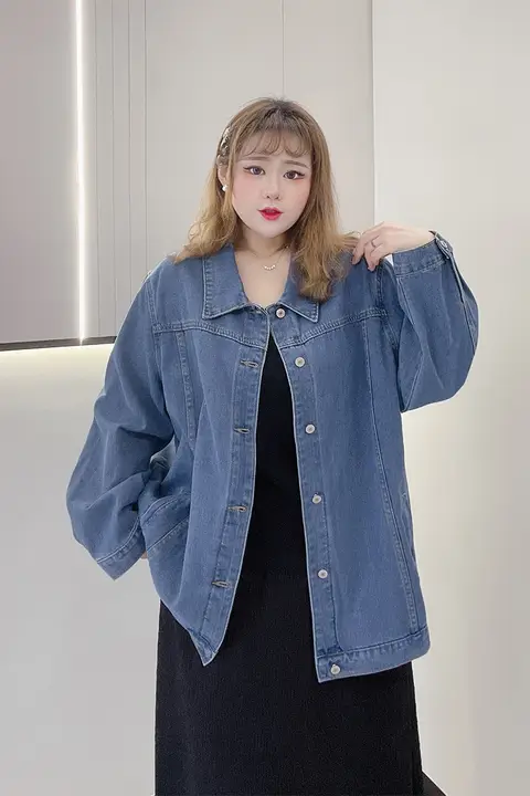 ゆったりとしたデザインのデニムジャケット【カジュアル・快適・体型カバー】