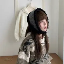 冬用ニット帽【赤・耳あて付き・保温・フードデザイン】